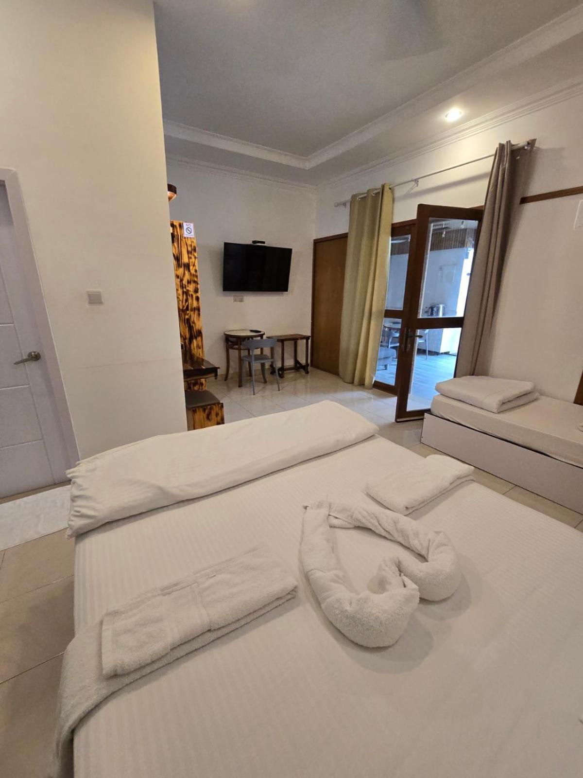 Sun & Surf Hotel Thulusdhoo Kültér fotó